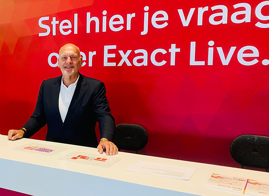 Foto van Johan Groenewegen, projectmanager van Activo, die de toegangscontrole ondersteund.